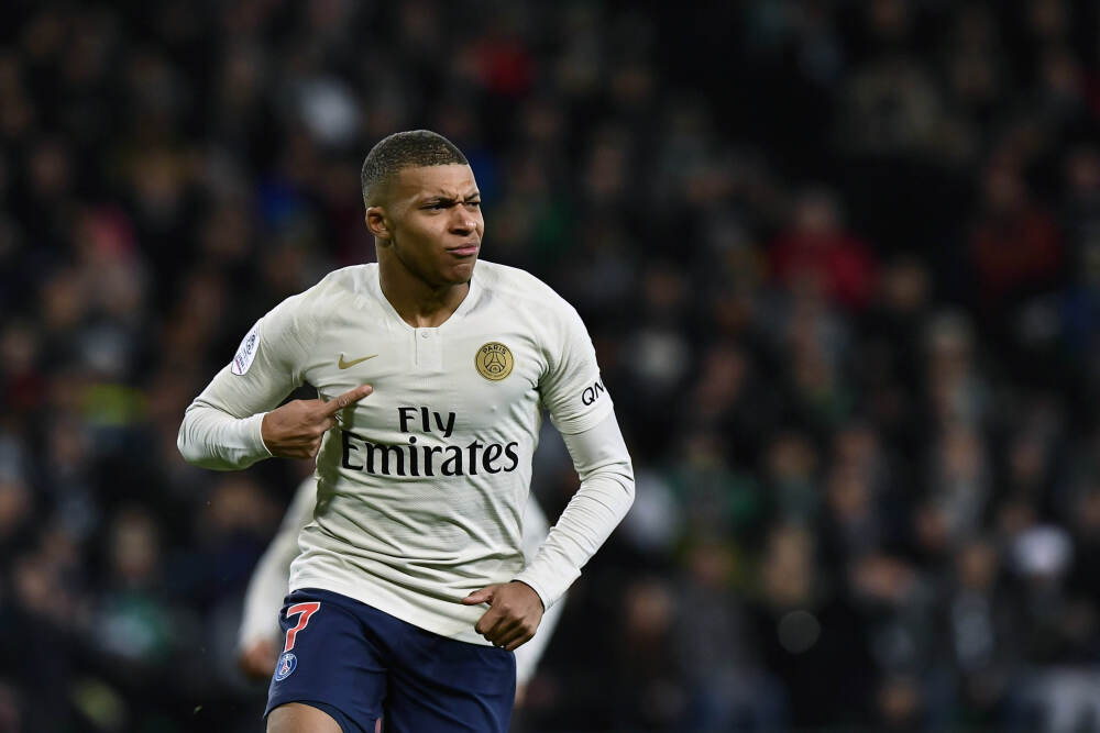 粉笔拟于公开市场以不多于2亿港元购回股份